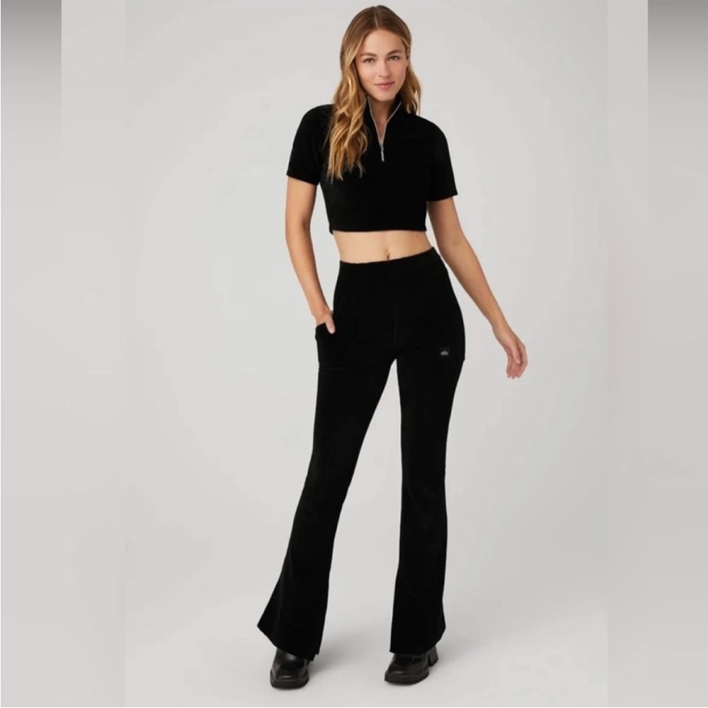 Set! ALO OUTFIT Micro Corduroy Flare Pant XS matching Crop Top XXS Black